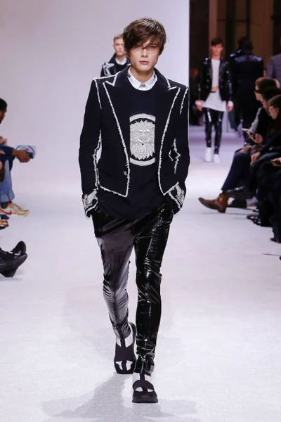 Look 62